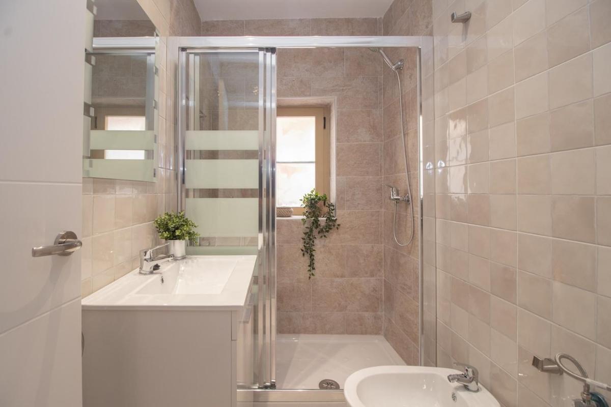 C93 - Trendy Two Bedrooms In Ollerias มาลากา ภายนอก รูปภาพ